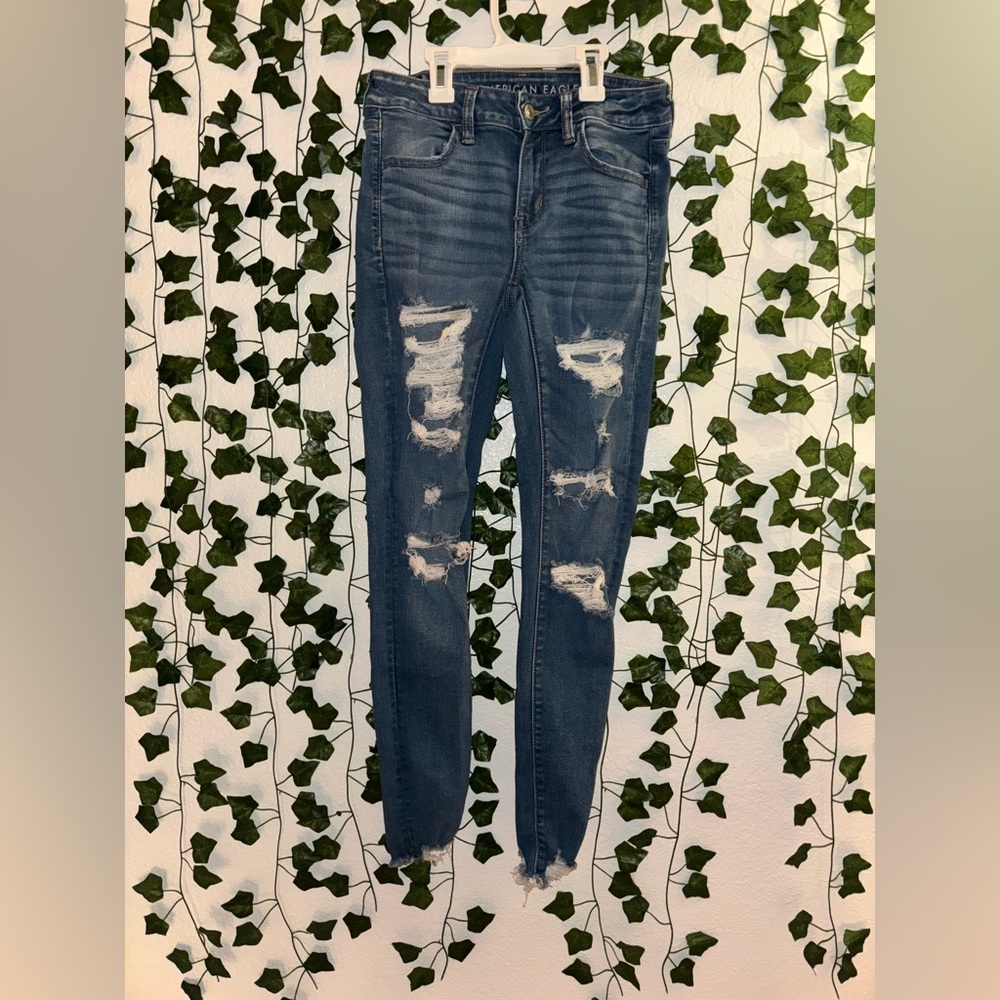 american eagle ripped skinny jeans